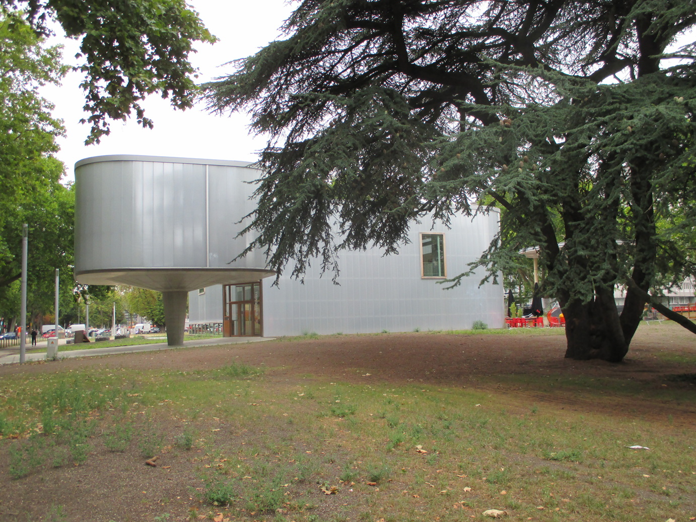 TENIR! – Trinkhall Museum in Lüttich will die Zeiten bestehen